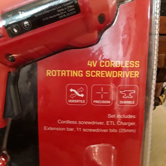Corebilt 14-piece 4V Cordless Rotating Screwdriver NEW - Picture 4 of 5